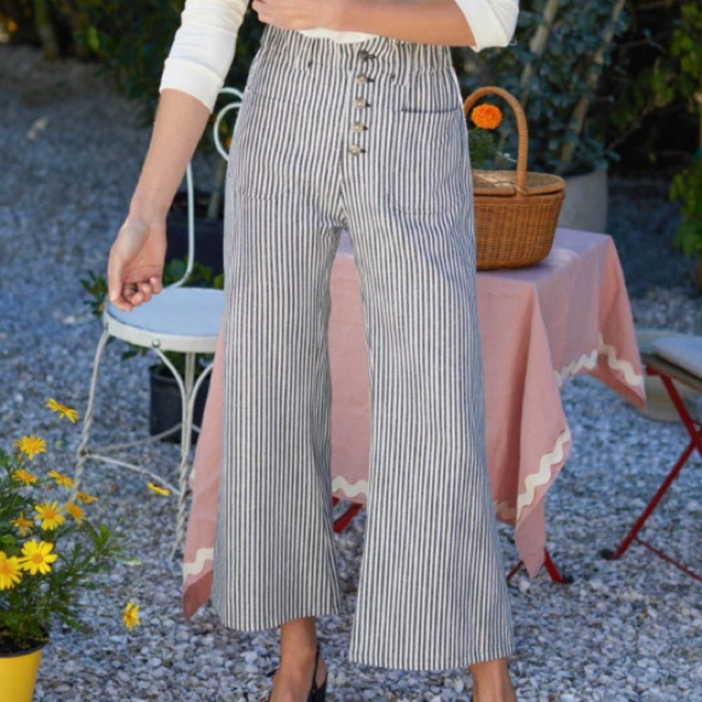 Emerson fry tulip crop flare black stripe organic medium